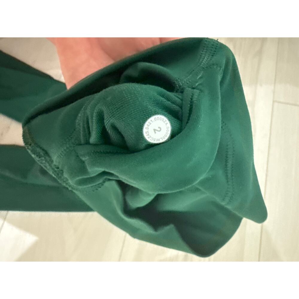Lululemon wunder under Everglades green size 2 - Picture 3 of 3